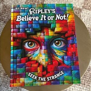 🆕 Book- Ripley's Believe It or Not!